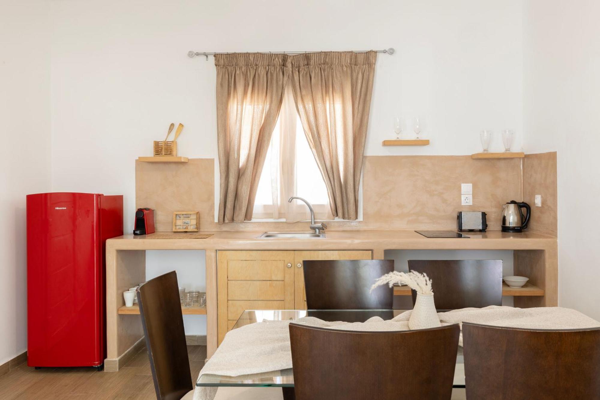 Cinnamon Villa With Private Hot Tub Pýrgos エクステリア 写真